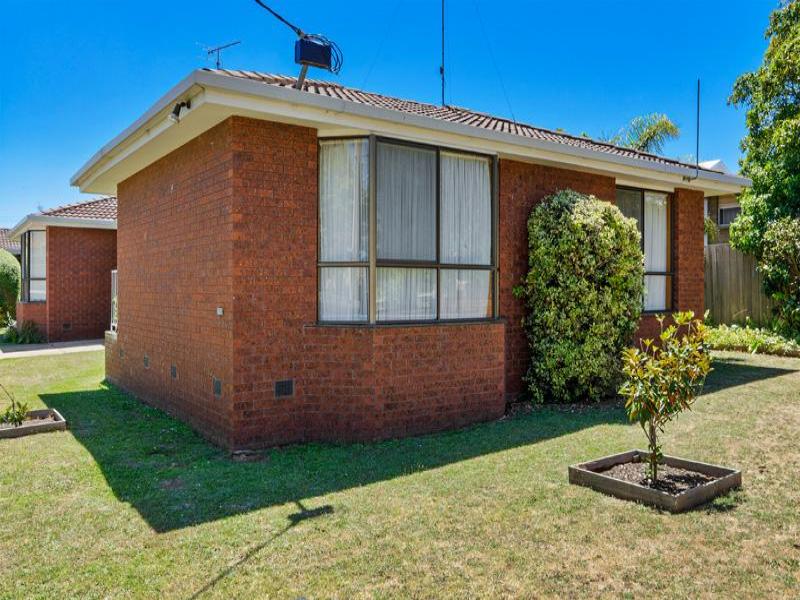 1/24 Daisy Street, Newtown, VIC 3220