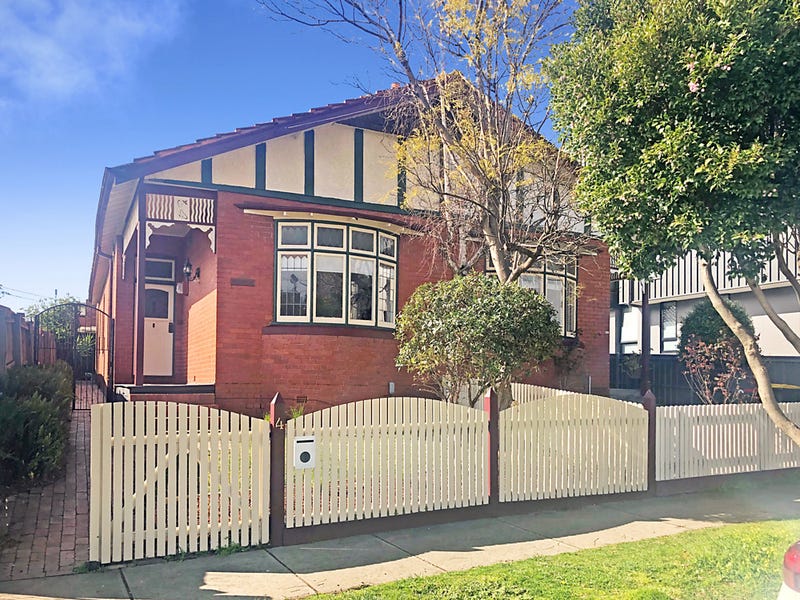 4 Flower Street, Essendon, Vic 3040