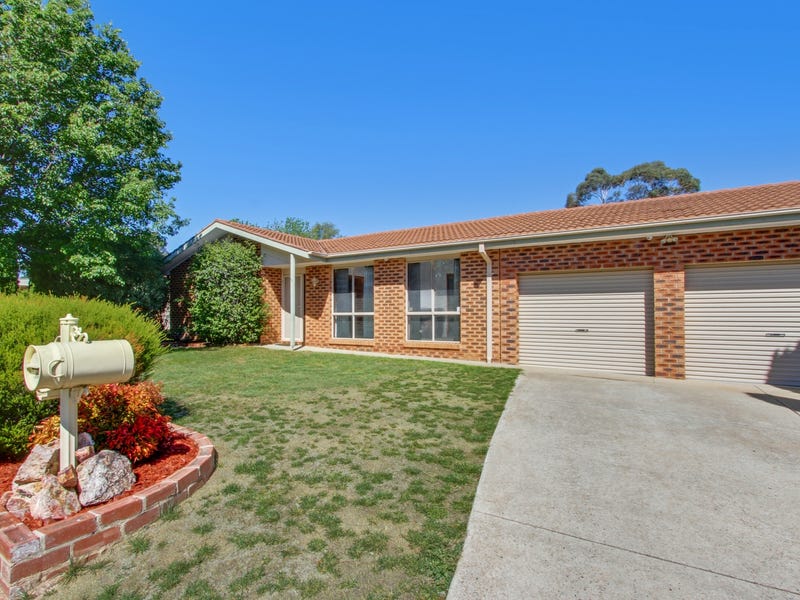 77 Clare Dennis Avenue, Gordon, ACT 2906