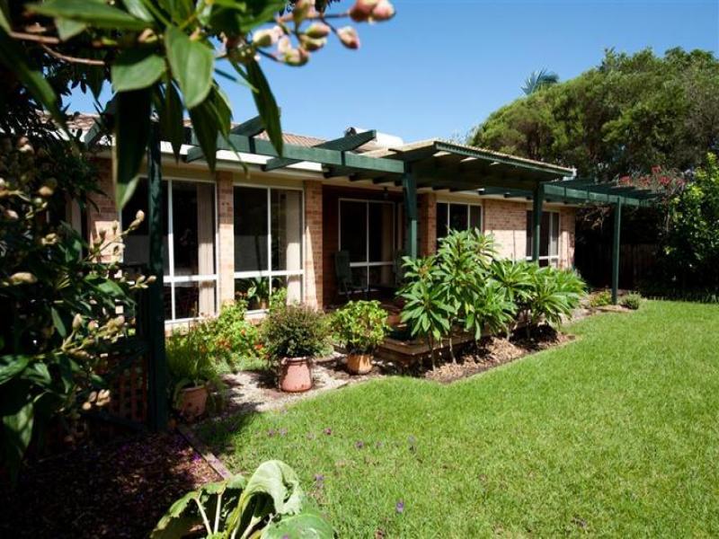 33 Lyrebird Drive, Nowra, NSW 2541 Property Details
