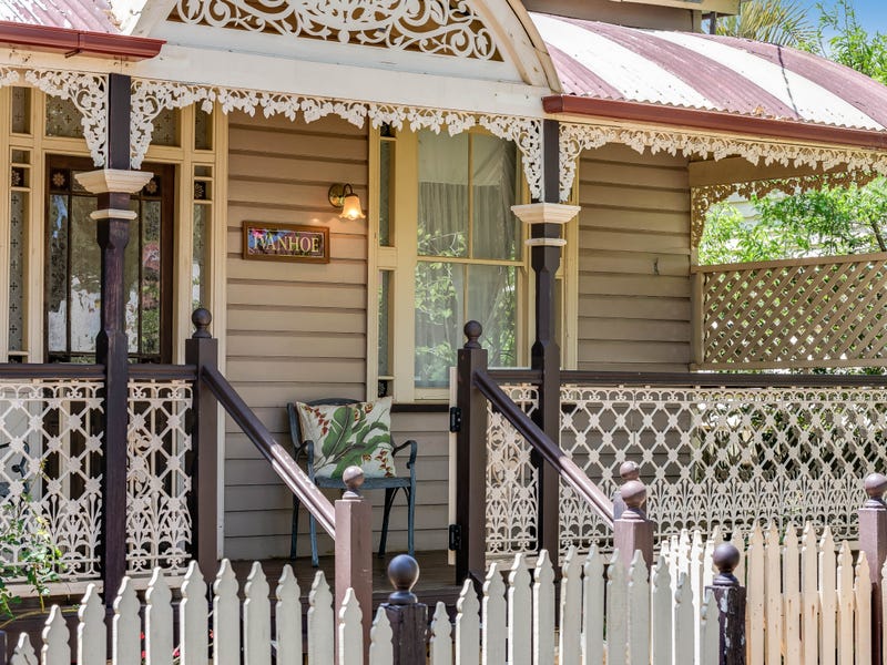 10 Boulton Terrace, Toowoomba City, QLD 4350