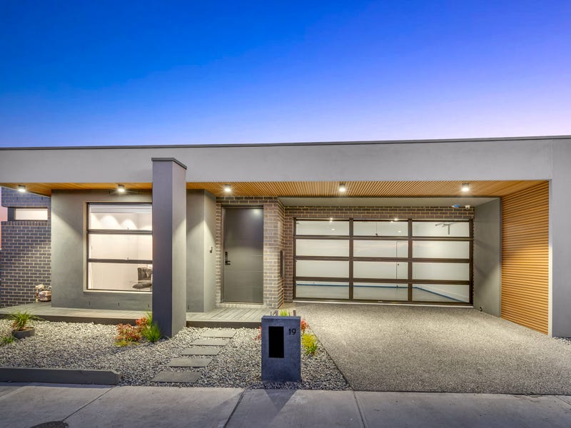 19 Vulcan Drive, Craigieburn, VIC 3064