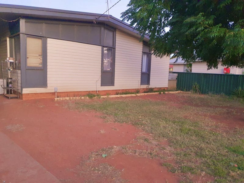 4 Yarren Circle, Cobar, NSW 2835 House for Sale