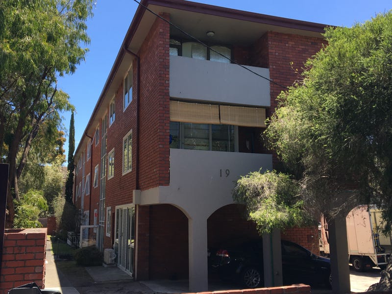 2/19 Gladstone Street, Kew, VIC 3101