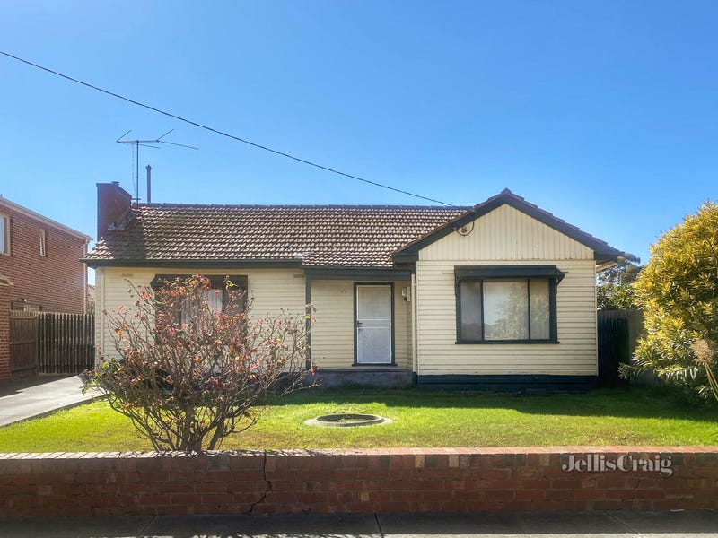 16 Peronne Street, Pascoe Vale South, VIC 3044