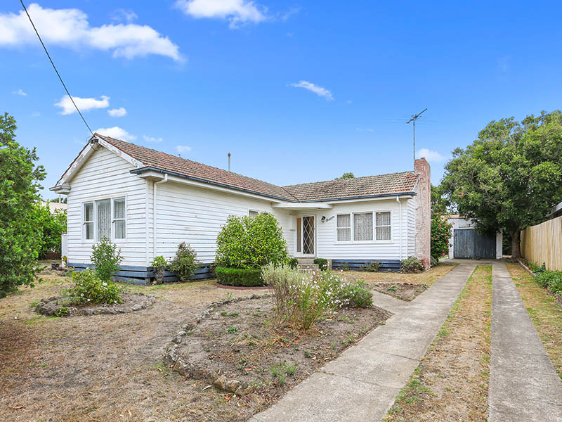 18 Hill Street, Belmont, Vic 3216 - Property Details