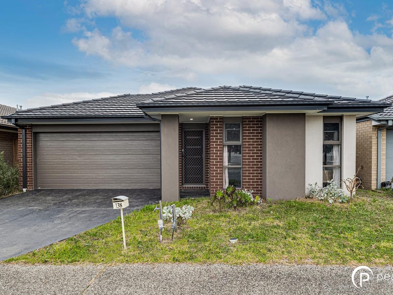 138 Henry Road, Pakenham, VIC 3810