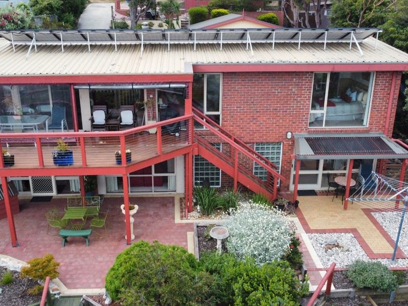 60 Ocean View Parade, Lakes Entrance, VIC 3909