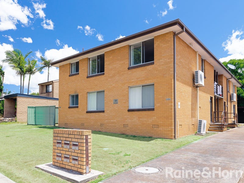 2/70 lands Street, Rutherford, NSW 2320 Property Details