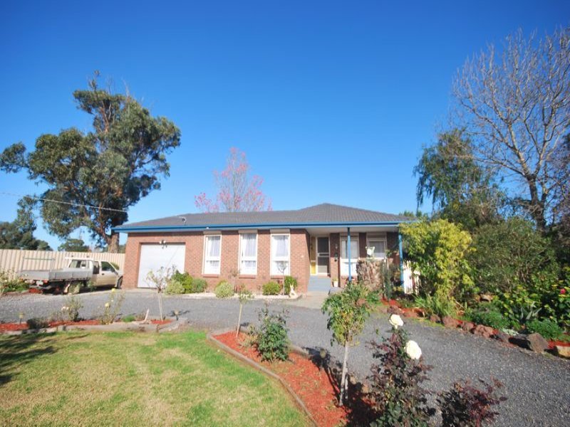 Property 106587520, Tooradin, Vic 3980 Property Details