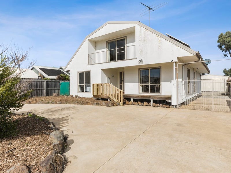 9 Court, Queenscliff, Vic 3225 House for Rent