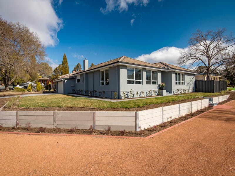 1 Lamb Place, Chifley, ACT 2606 Property Details