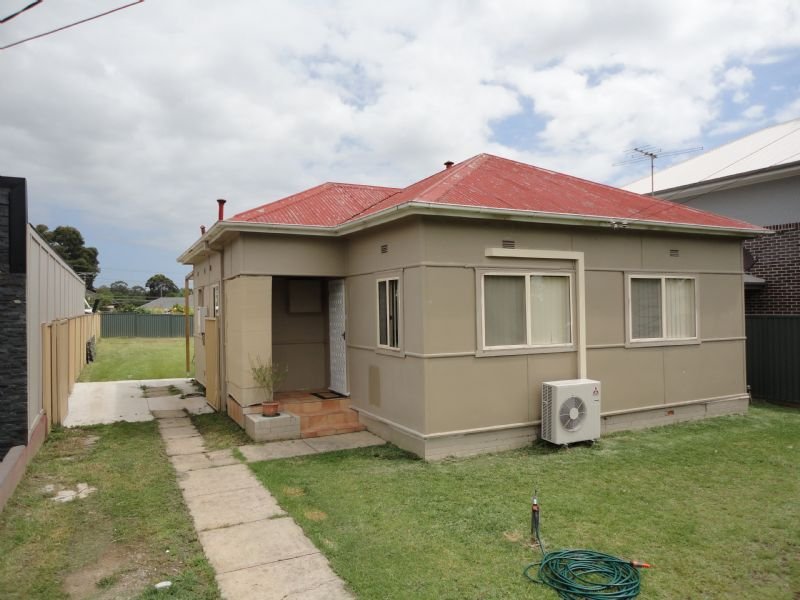 10 Jean Street, Fairfield East, NSW 2165