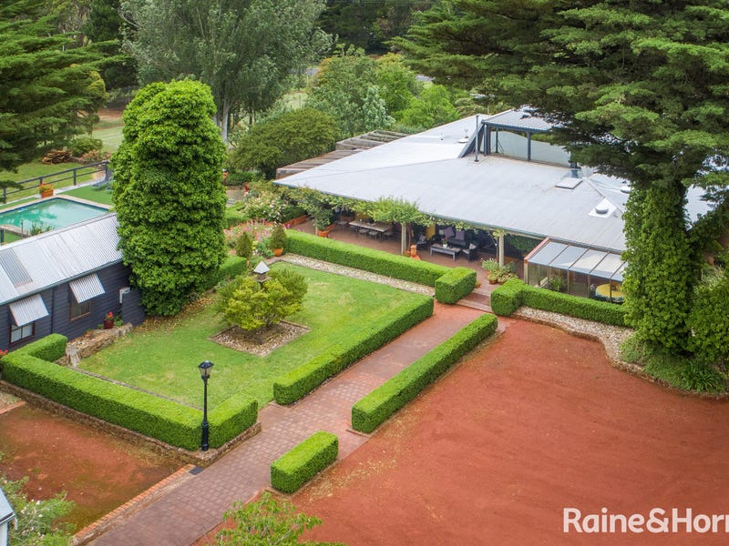 400 Couangalt Road, Gisborne South, VIC 3437