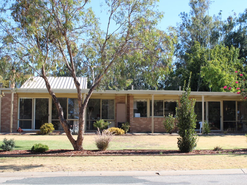 10 Yarrein Street, Barham, NSW 2732