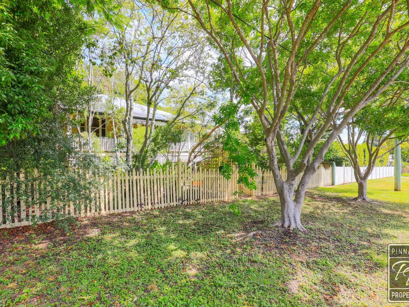 37 Macquarie Street, Silkstone, Qld 4304 Property Details