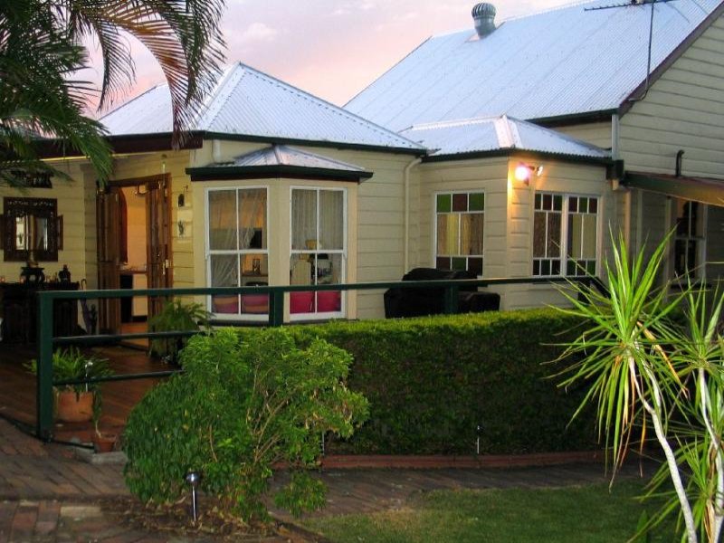 122 Sylvan Rd, Toowong, Qld 4066 Property Details