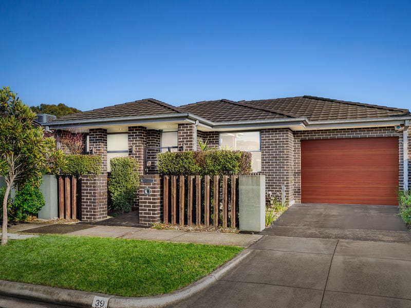 39 Palm Beach Cres, Mount Waverley, VIC 3149