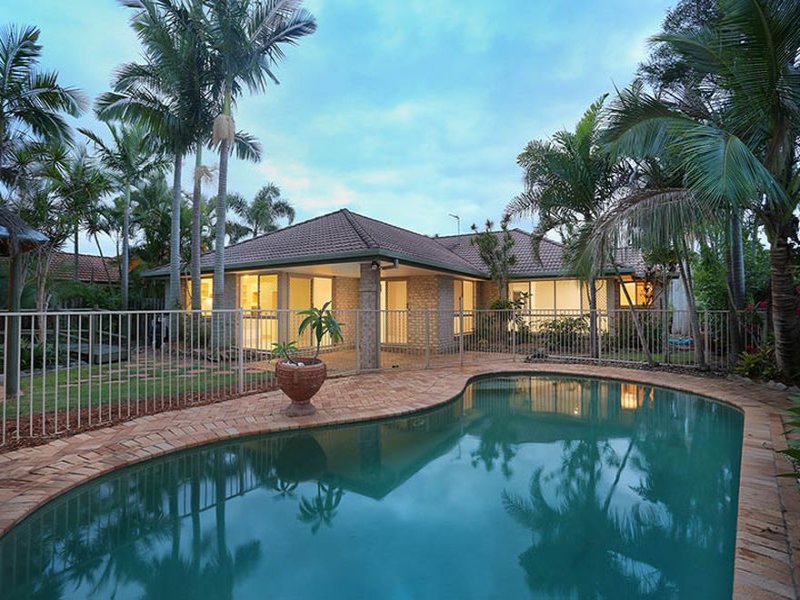 4 Westlake Court, Helensvale, Qld 4212 Property Details