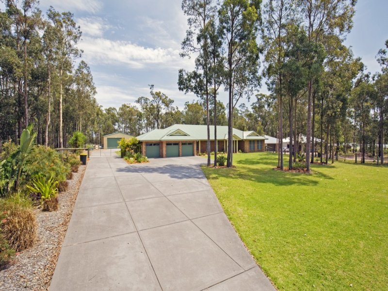 18 Woodlands Drive, Thornton, NSW 2322