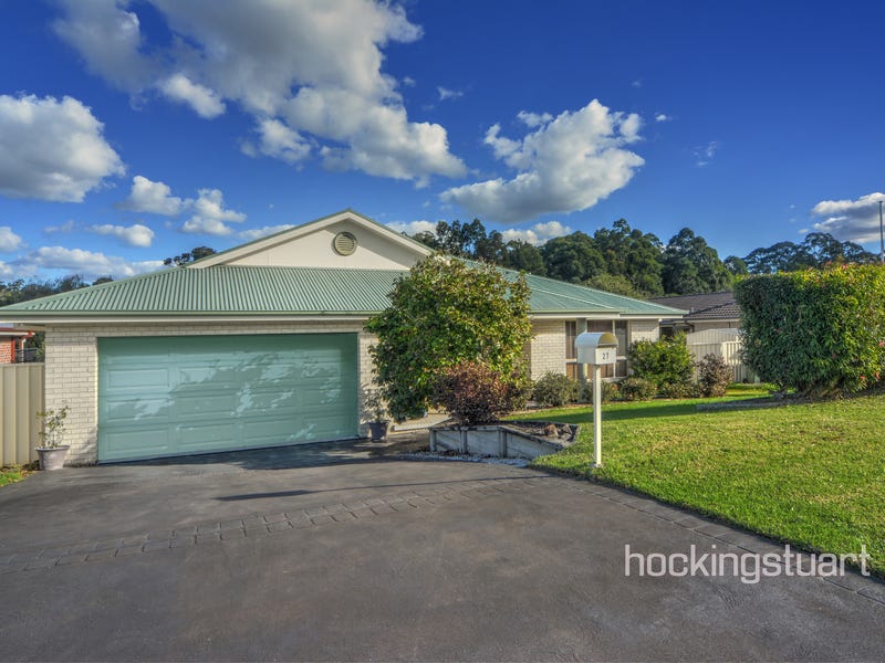 27 Emerald Drive, Meroo Meadow, NSW 2540