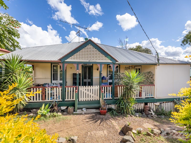 33 Ridge Street, Kilcoy, QLD 4515 - realestate.com.au