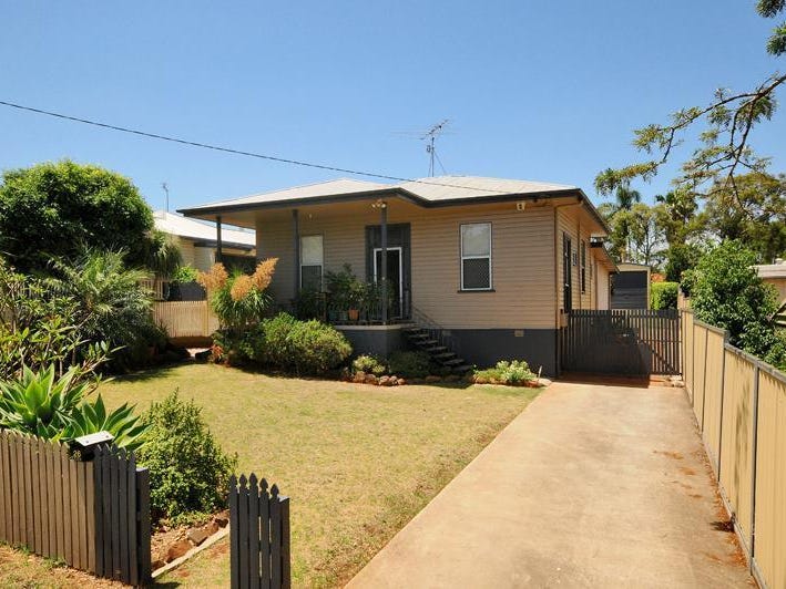 26 Mansford Street, North Toowoomba, QLD 4350