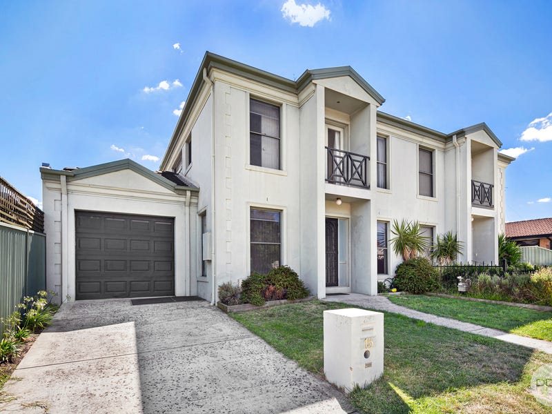 15 Fore Street, Lake Wendouree, VIC 3350