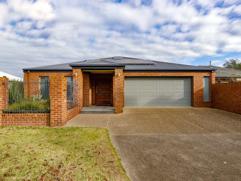 107 Dundas Street, Sale, Vic 3850 Property Details