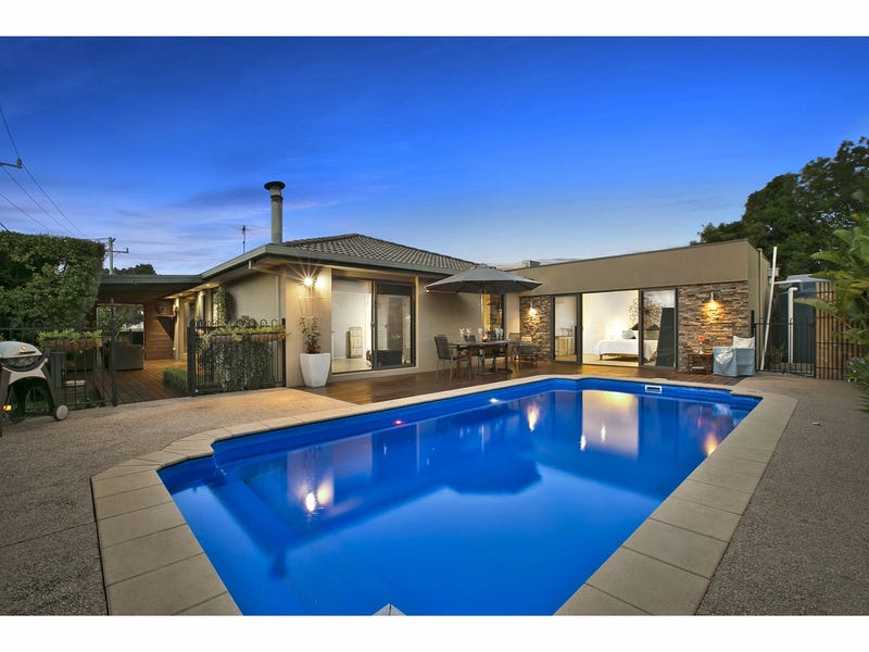 24 Seaview Avenue, Mornington, Vic 3931 Property Details