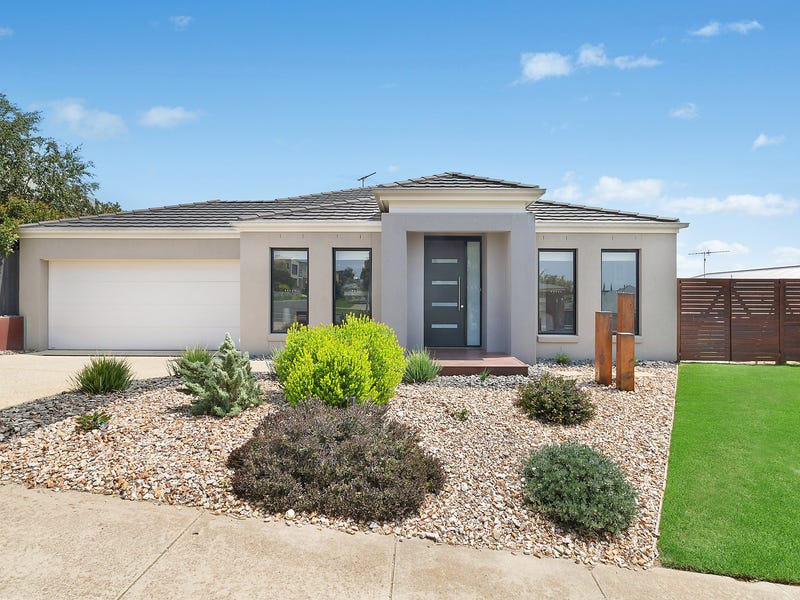 8 Clydesdale Way, Highton, Vic 3216 Property Details