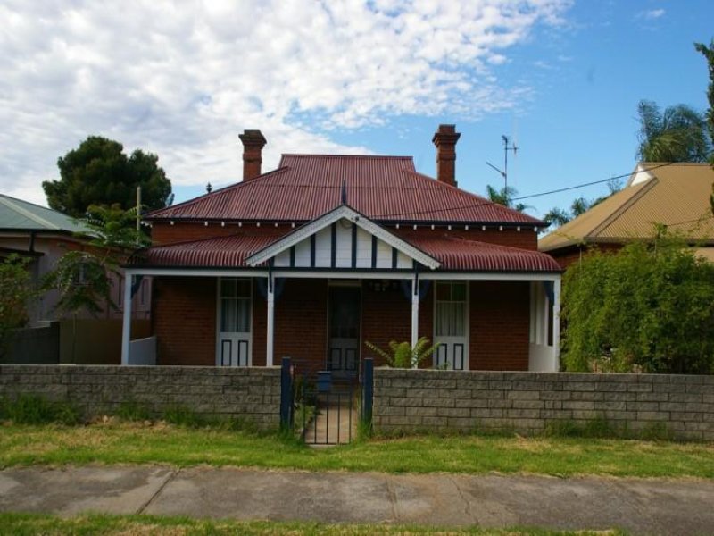 11 Vaux Street, Cowra, NSW 2794 Property Details