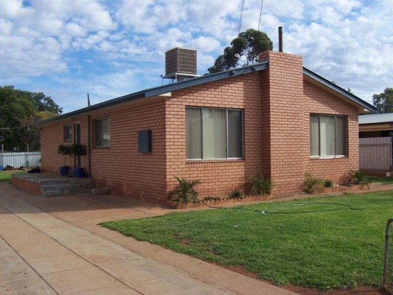 5 Fletcher St, Cobar, NSW 2835 House for Sale