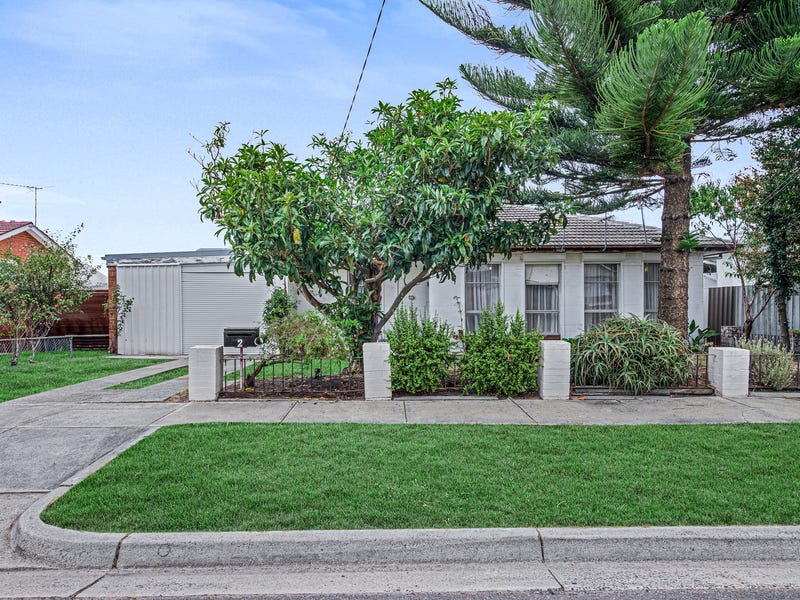 2 Barlow Street, Keysborough, Vic 3173 Property Details