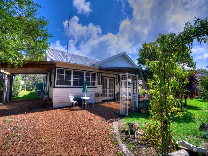 140 Station Street, Blackheath, NSW 2785 Property Details