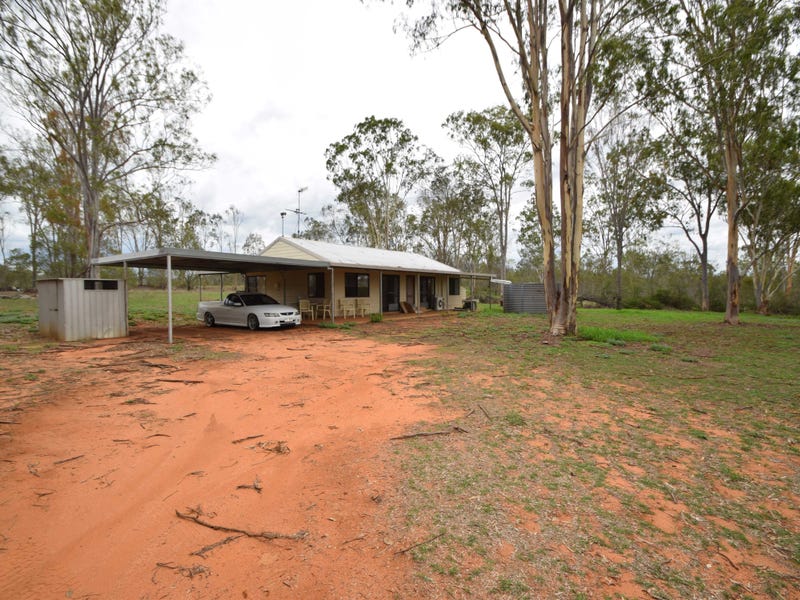 64 Selwyn Road, Esk, QLD 4312