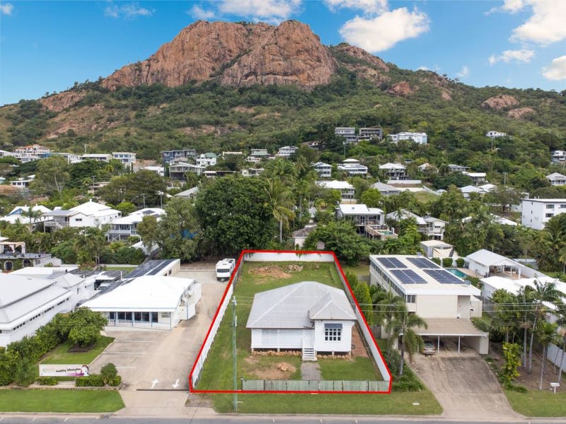 30 Paxton Street, North Ward, QLD 4810