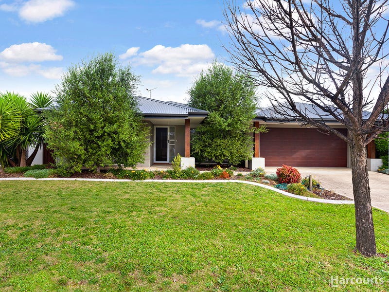 4 Central Avenue, Pakenham, Vic 3810 Property Details