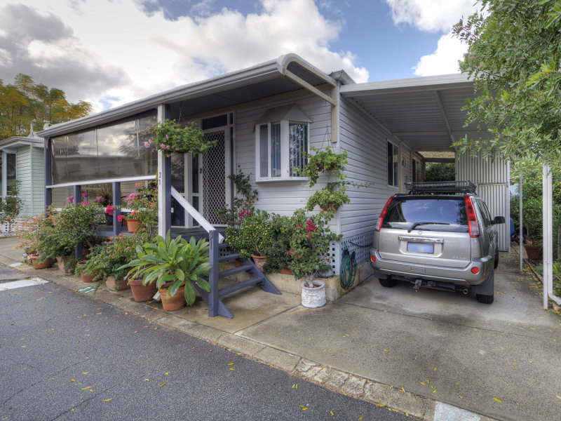 31/351 Hawtin Road, Forrestfield, WA 6058 Property Details