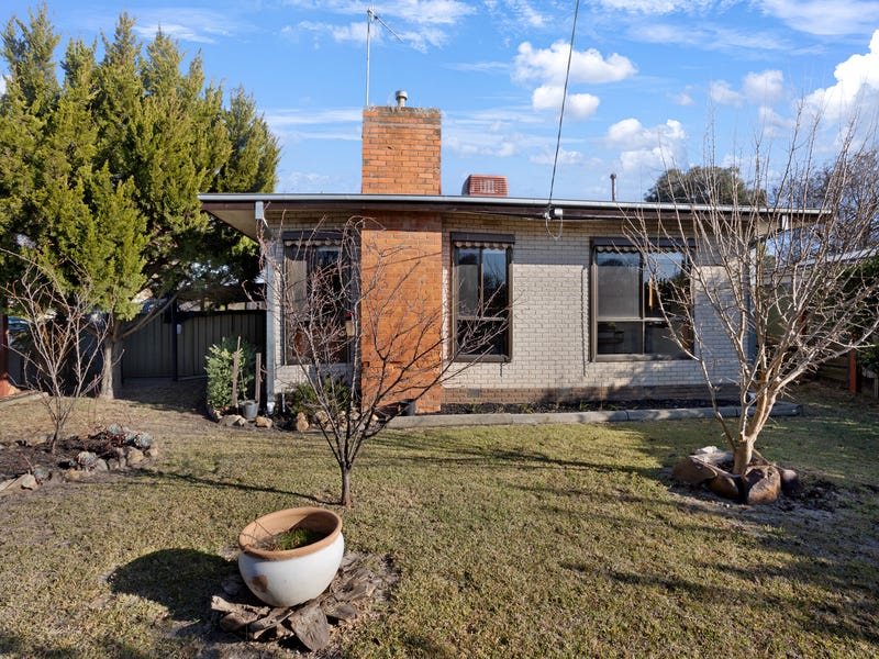 92 Thomas Street, Benalla, Vic 3672 House for Sale
