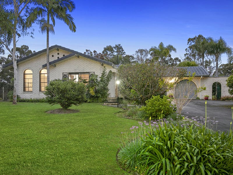 8 Kiwarrak Drive, Rainbow Flat, NSW 2430
