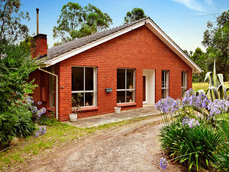 49 Youngs Road, Yarrambat, Vic 3091 Property Details