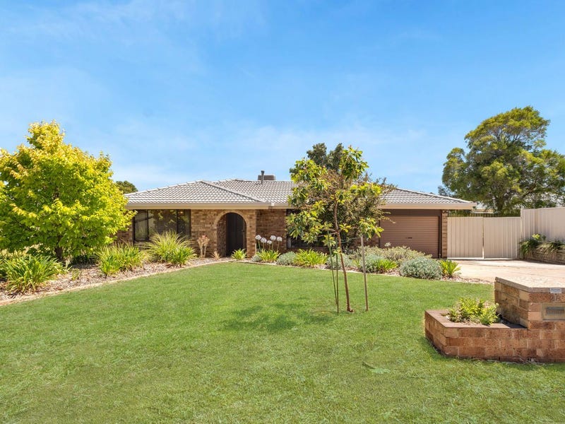 28 Karinga Avenue, Craigmore, SA 5114