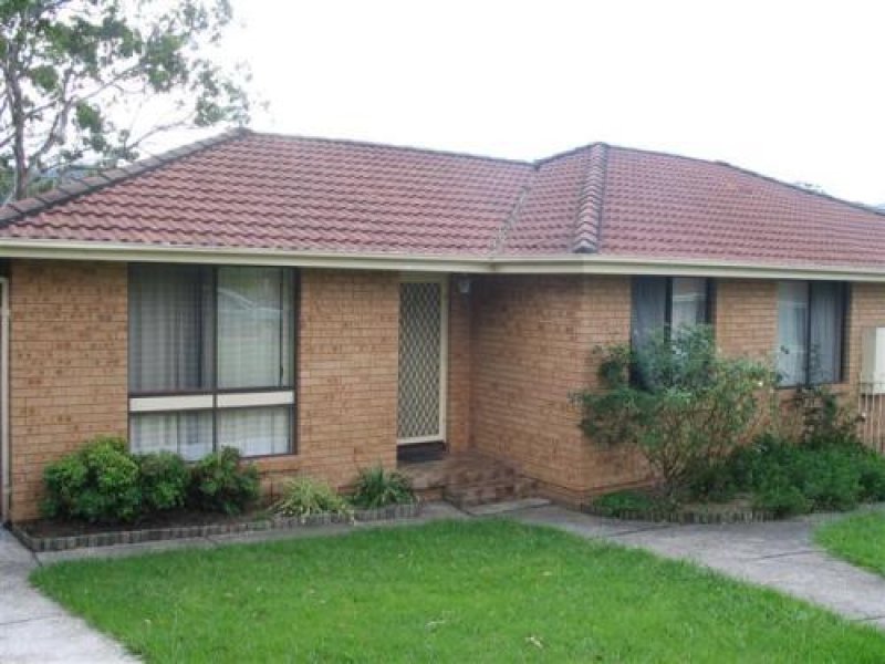 1/8 Horsley Drive, Horsley, NSW 2530