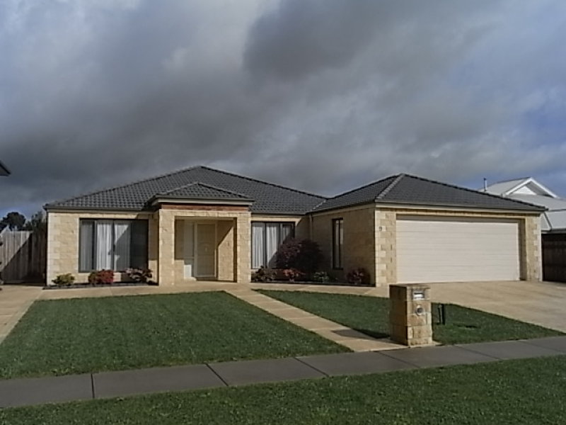 9 Davey Drive, Trafalgar, VIC 3824