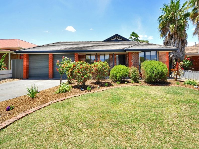 29 Warburton Drive, Woodcroft, SA 5162 - Property Details