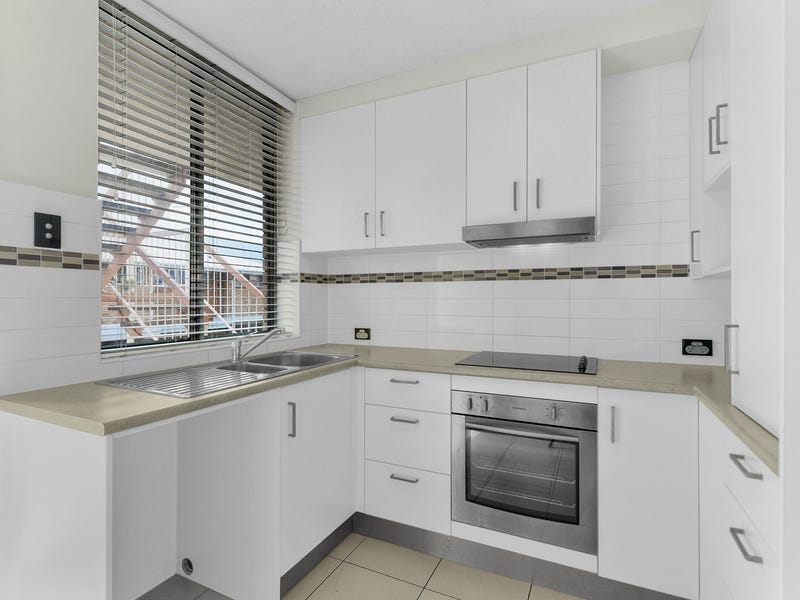 1/2 Franz Road, Clayfield, Qld 4011 Property Details