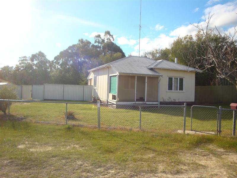 10 Anderson Street, Yarloop, WA 6218 Property Details