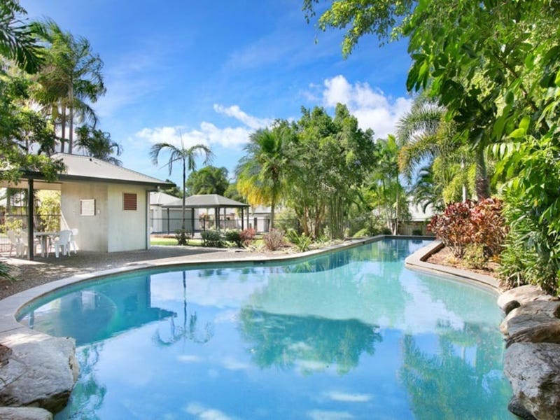 2/190194 Irene Street, Mooroobool, QLD 4870