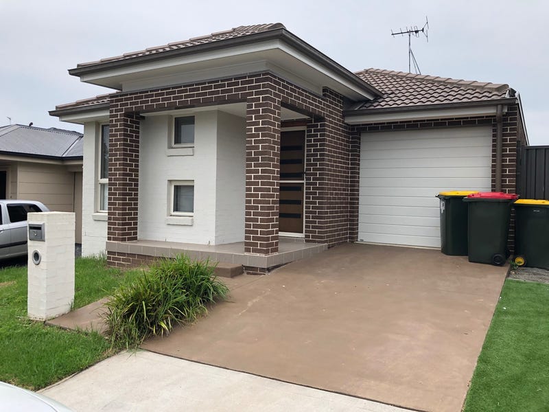 31 Stephenson Drive, Ropes Crossing, NSW 2760